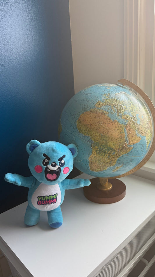 Yummi's Flavor Log Entry 002 - 🌀 One Week on Earth… and I Already Met Chainsaw Man?!